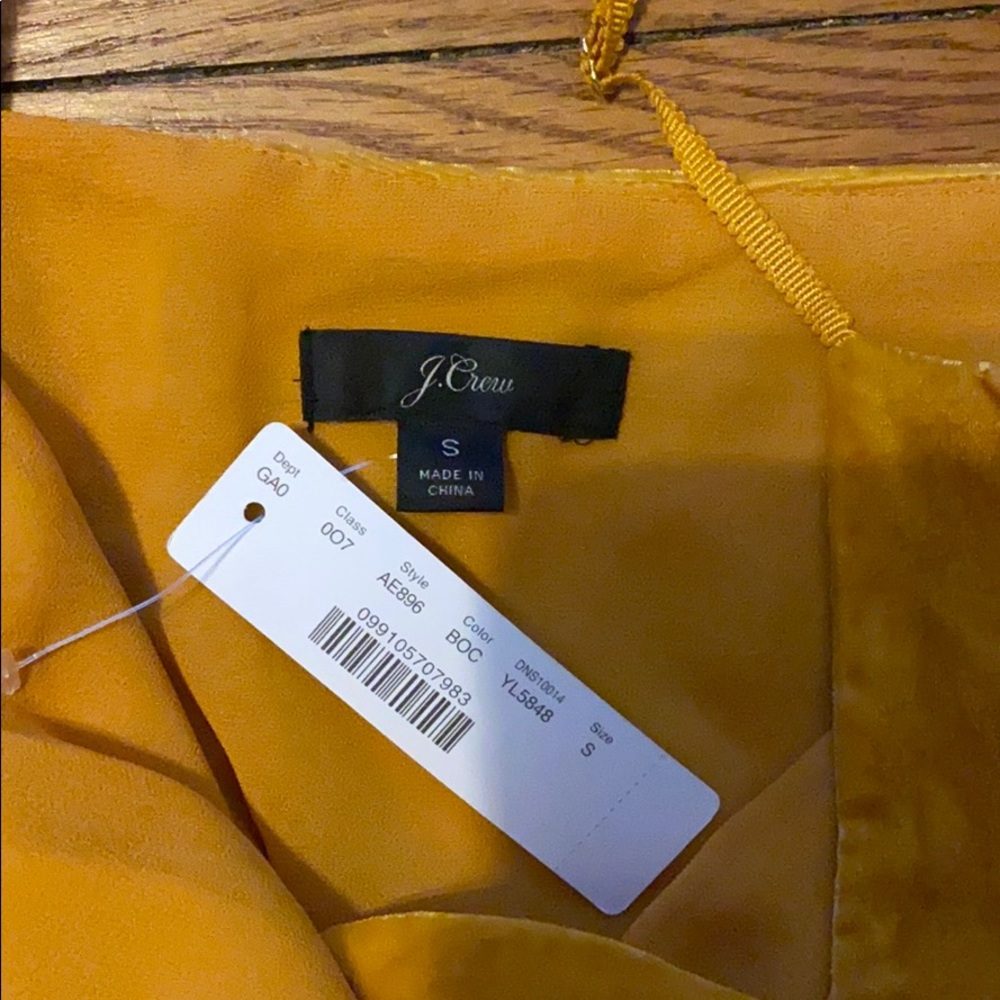 NWT! J. Crew Flowy Velvet Adjustable Top, Small. - Picture 5 of 5